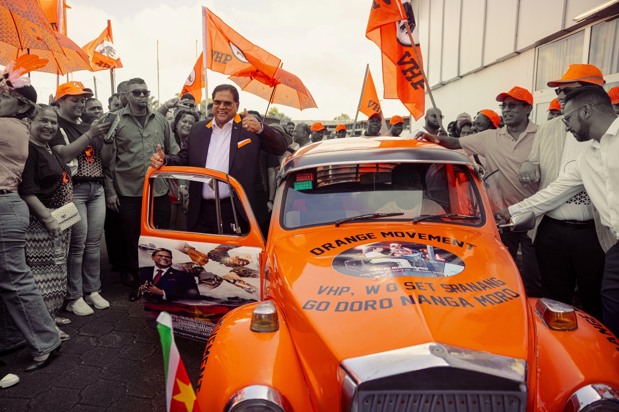 Voorzitter Chan Santokhi